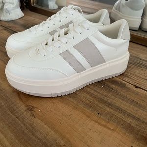 Madden Girl Tennis Shoes